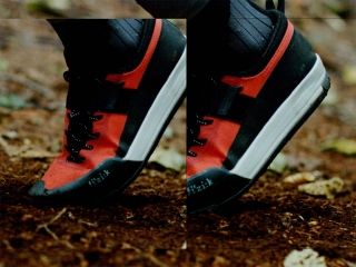 Feel the force of Gravita. Video lancio delle nuove scarpe da MTB gravity-specific di Fizik.