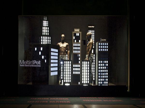 Video installazione per il brand Meltin Pot nella vetrina de La Rinascente di Milano