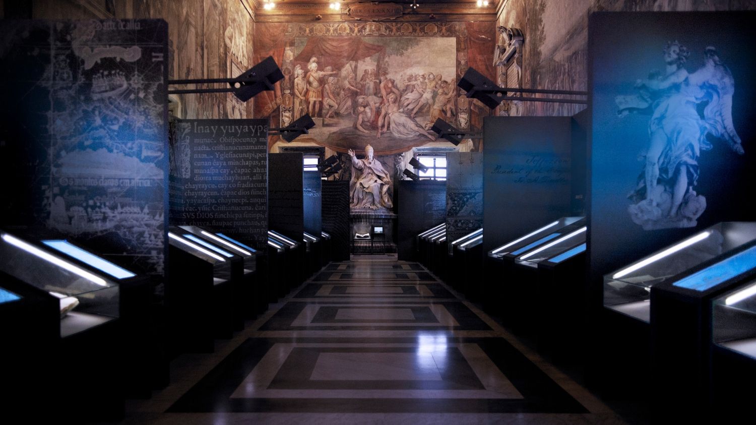 Il design della mostra Lux in Arcana ai Musei Capitolini a Roma